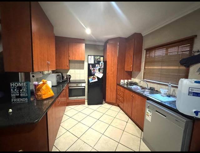 3 BEDROOM TOWNHOUSE FOR SALE IN ANNLIN